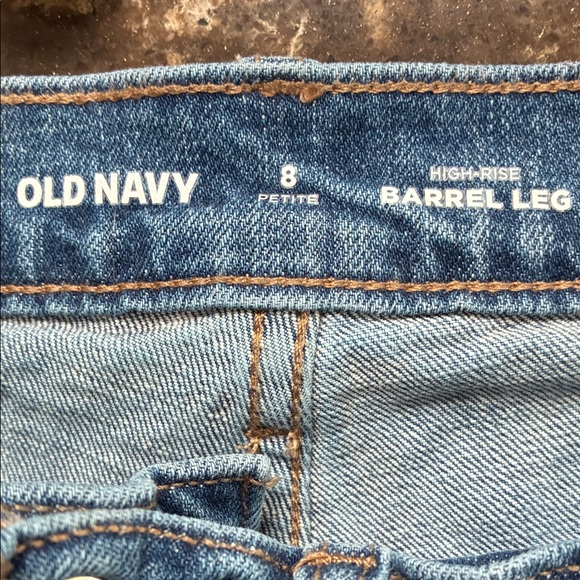 Old Navy Sz 8P high rise barrel leg jeans LN - Picture 5 of 6